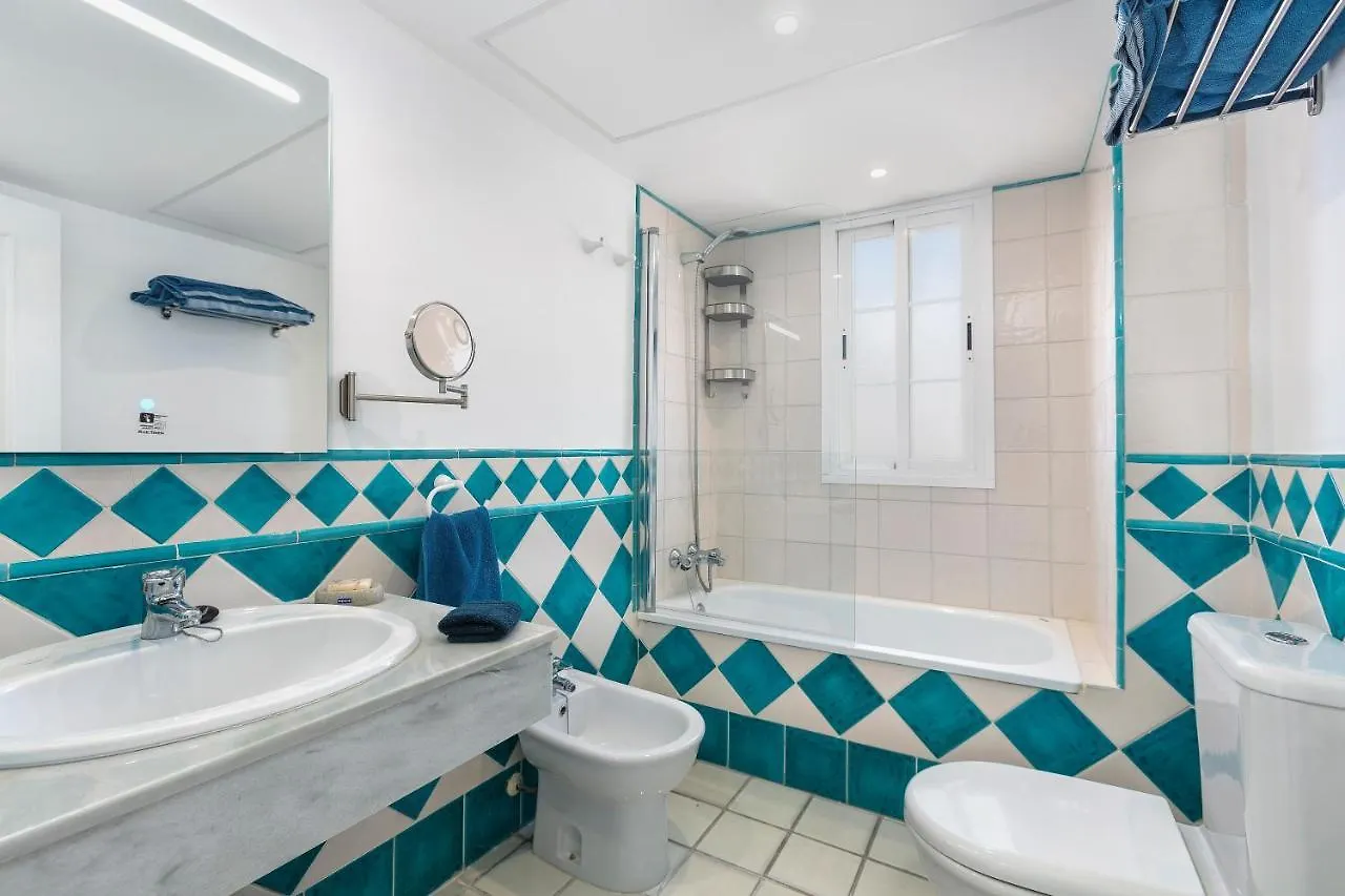 Stunning Apartment Metres From The Beach - Rdr222 Marbella